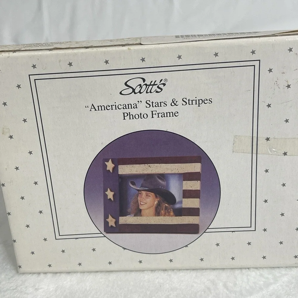 Patriotic Americana Red White and Blue Wooden Picture Photo Frame Holds 3 1/2x5